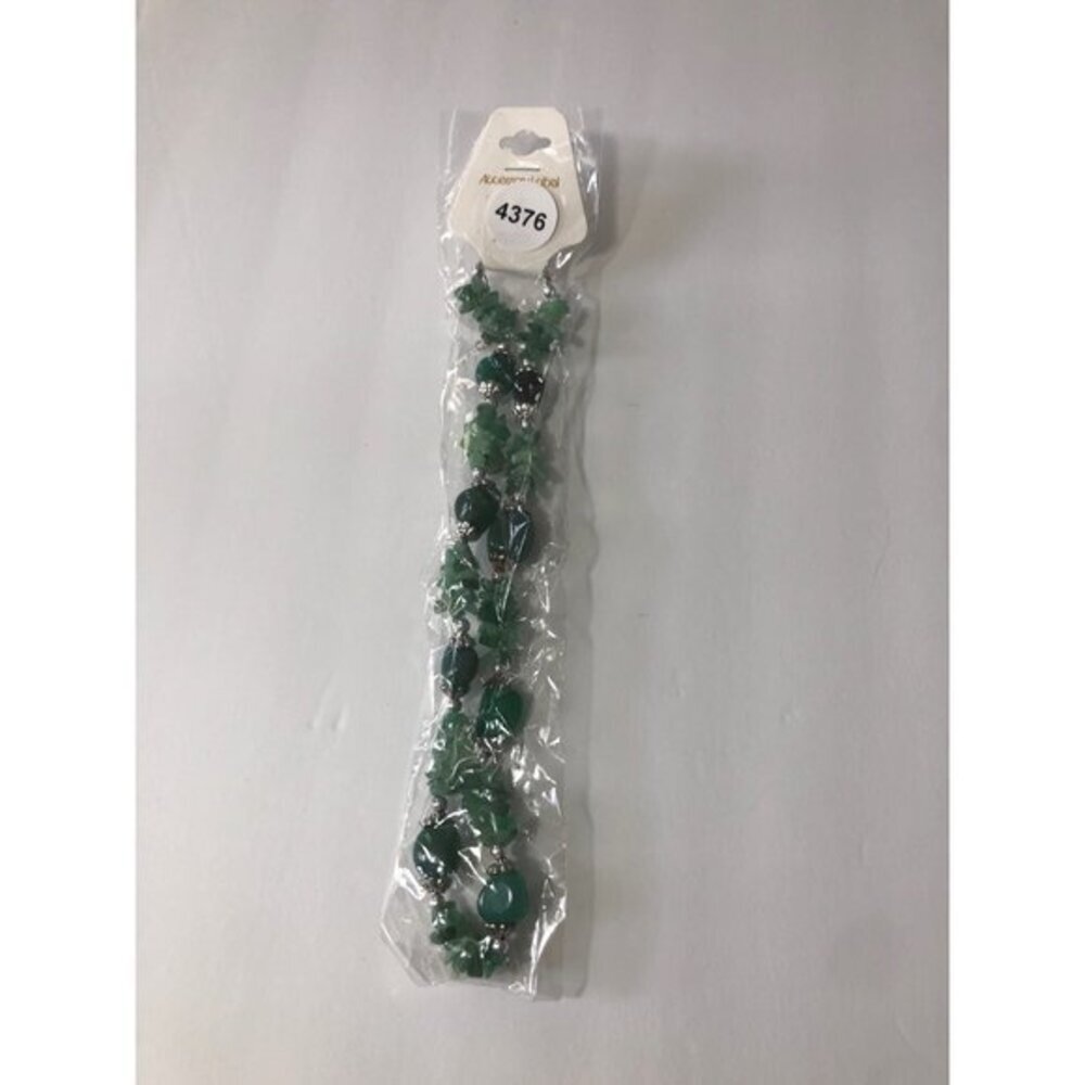 Semi Precious Stone Necklace Women’s Green 18in‎
